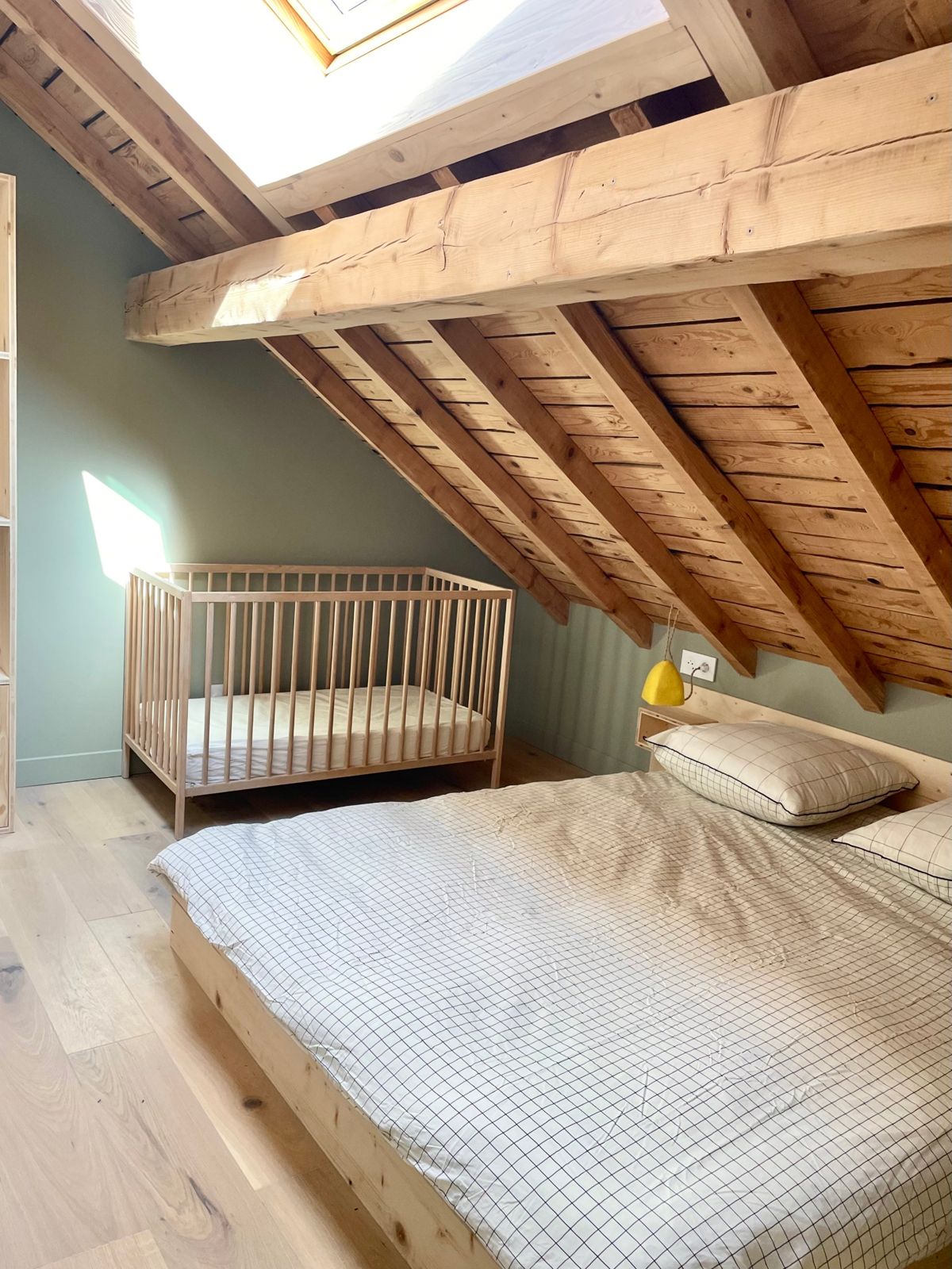 Une chambre familiale, lit bébé disponible